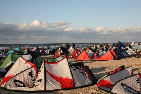 Miasteczko kitesurfingowców w Świnoujściu (2010 r.)